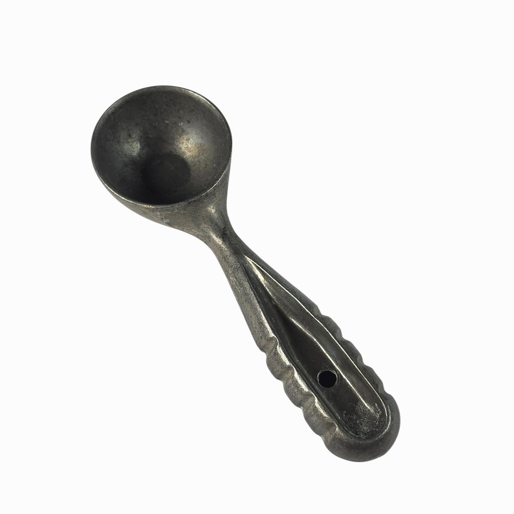 Vintage Ice Cream Scoop Silver‎ Cast Aluminum Ribbed Handle